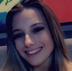 Meet your Posher, Joannie